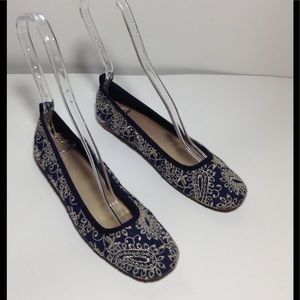 Talbots Navy Blue Gold Embroidered print Shoes Sz6